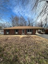 3304 Southgate Dr in Hopkinsville, KY - Building Photo