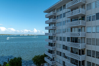 Point View Condominiums in Miami, FL - Building Photo - Building Photo