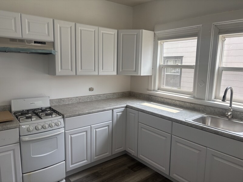 1712 A Ave NE in Cedar Rapids, IA - Building Photo