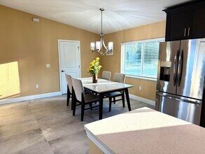 212 Browns Rd in Nokomis, FL - Building Photo - Building Photo