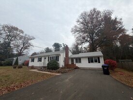 131 Wells Rd in East Windsor, CT - Building Photo
