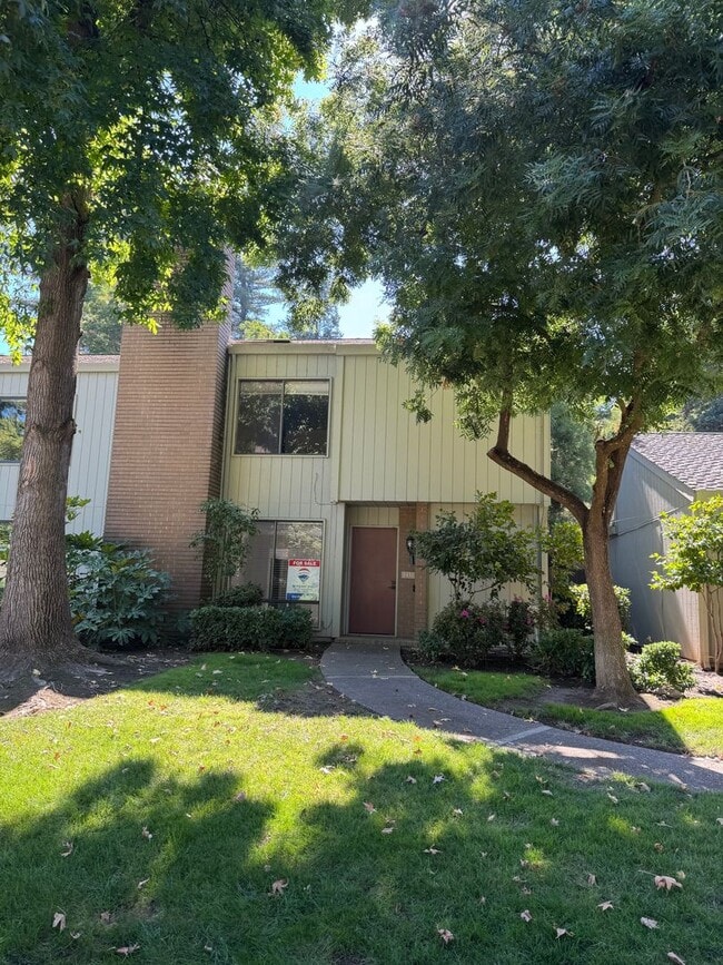 property at 1431 University Ave