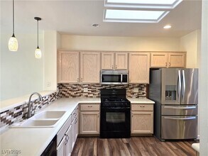 2545 Springville Way in Henderson, NV - Building Photo - Building Photo