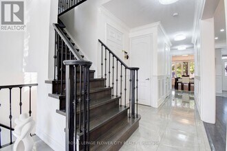 837 Cousens Terrace in Milton, ON - Building Photo - Building Photo