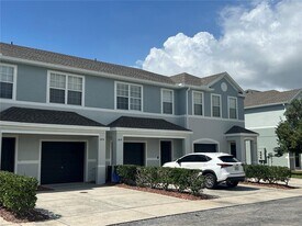 6854 47th Way N in Pinellas Park, FL - Building Photo