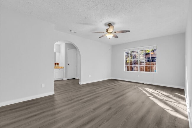 property at 11829 S Red Cedar Cir