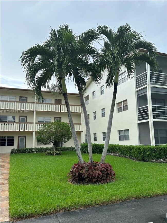 550 Mansfield M in Boca Raton, FL - Building Photo - Building Photo
