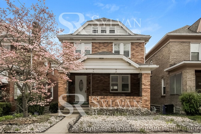 1440 Bellaire Pl in Pittsburgh, PA - Building Photo - Building Photo