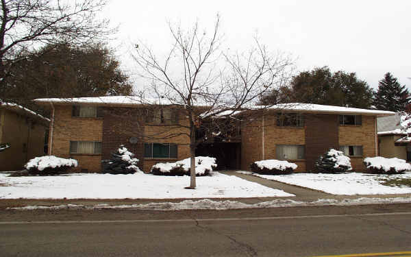 721 Collyer St in Longmont, CO - Foto de edificio