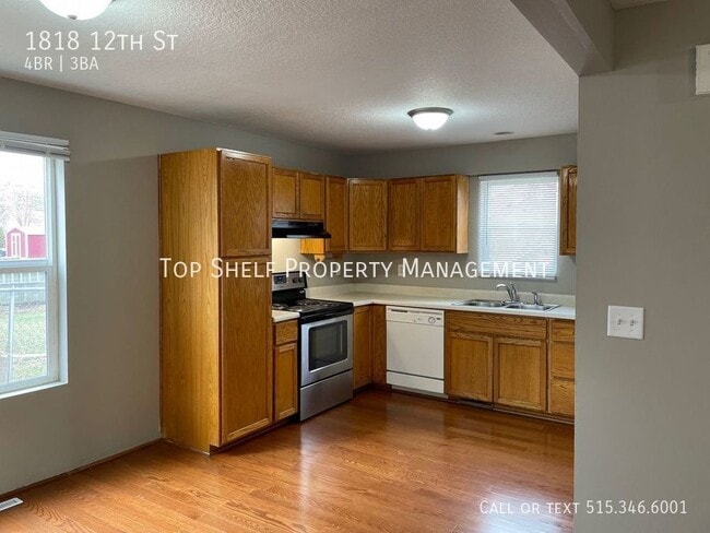 1818 12th St in Des Moines, IA - Building Photo - Building Photo