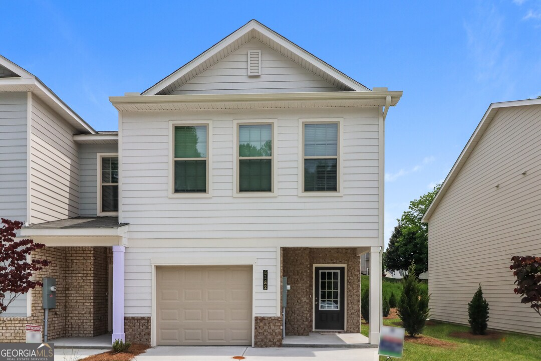 6182 Ripple Wy in Atlanta, GA - Building Photo