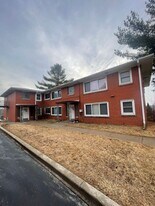 N87W16564 Appleton Ave.(6 Unit) in Menomonee Falls, WI - Building Photo