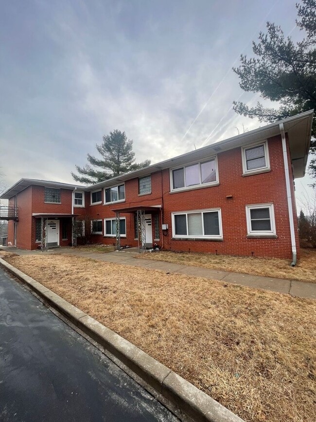 N87W16564 Appleton Ave.(6 Unit)