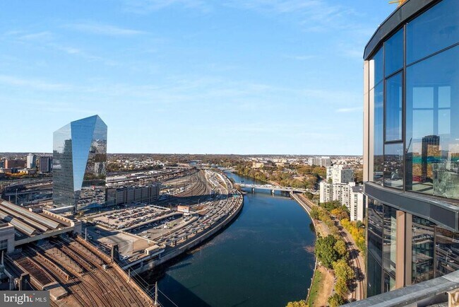 2301-2361 John F Kennedy Blvd in Philadelphia, PA - Building Photo - Building Photo