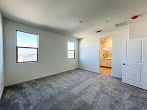 1606 Rock Kestrel St in Las Vegas, NV - Building Photo - Building Photo