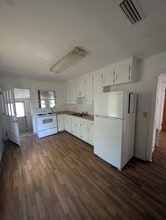 200 Naomi Dr in Dothan, AL - Building Photo - Building Photo