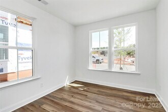 7118 Westrow Ave in Charlotte, NC - Building Photo - Building Photo