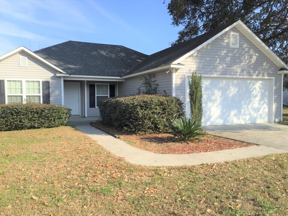 288 North St in Ray City, GA - Building Photo