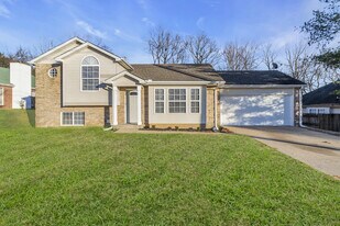 2285 Joann Dr in Spring Hill, TN - Building Photo