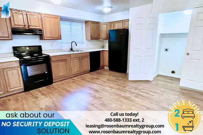 2324 W Lone Cactus Dr, Unit 11 in Phoenix, AZ - Building Photo