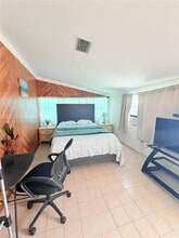 19631 NE 12th Ct in Miami, FL - Building Photo - Building Photo