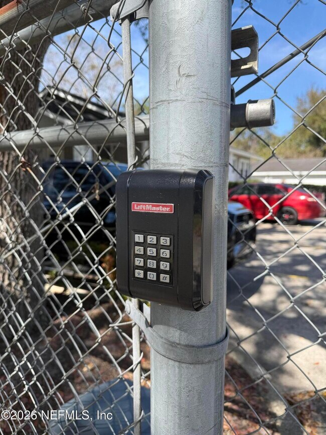 2333 Gilmore St in Jacksonville, FL - Building Photo - Building Photo