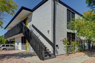 1st Street in Phoenix, AZ - Building Photo - Primary Photo