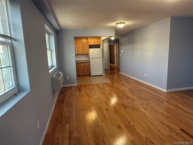1605 Taylor Ave in Bronx, NY - Building Photo - Building Photo