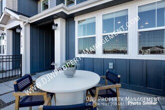 4168-4178 W Perspective St in Eagle, ID - Building Photo - Building Photo