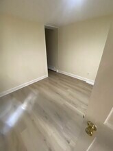 112 Albright Ave, Unit 12A in Stratford, CT - Building Photo - Building Photo