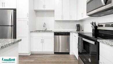 3060 Southcreek Blvd in Orlando, FL - Building Photo - Building Photo