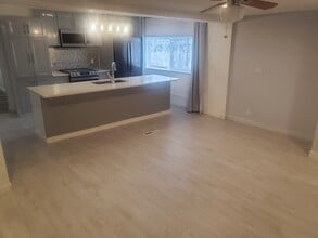 3349 Gordon Dr in Kelowna, BC - Building Photo - Building Photo