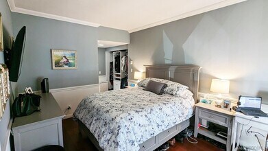 2410 Albatross St, Unit 6 in San Diego, CA - Building Photo - Building Photo
