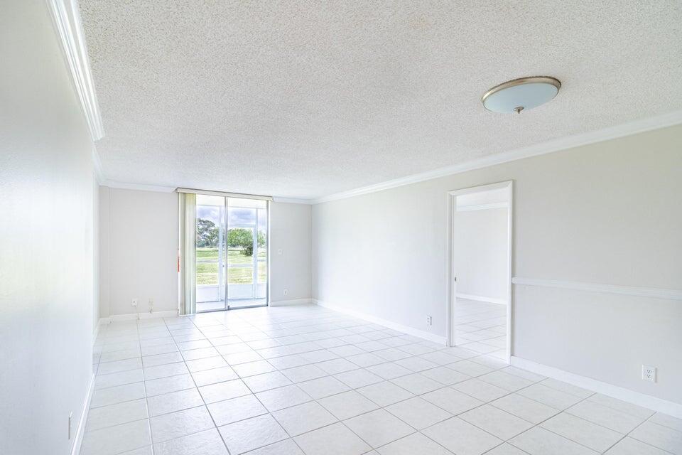 6699 NW 2nd Ave in Boca Raton, FL - Building Photo