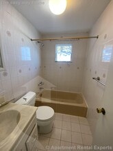 92 Sylvia St in Arlington, MA - Building Photo - Building Photo