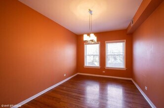 6042 N Kenmore Ave in Chicago, IL - Building Photo - Building Photo