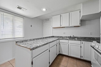 233 26th Ave NE in Minneapolis, MN - Building Photo - Building Photo