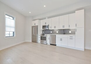 37 Horace St, Unit 101 in Boston, MA - Building Photo - Building Photo