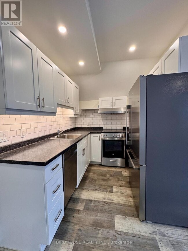 property at 19 Cambridge St S