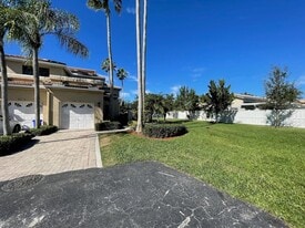 6691 Montego Bay Blvd in Boca Raton, FL - Building Photo