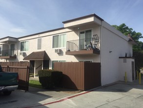 Arroyo Escondido Apartments in Escondido, CA - Building Photo - Building Photo