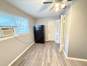 1328 Longfellow Dr in Clarksville, IN - Building Photo - Building Photo