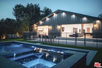 12354 Tiara St in Los Angeles, CA - Building Photo - Building Photo