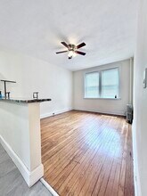 61 Thatcher St in Brookline, MA - Foto de edificio - Building Photo