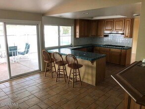 3050 Cicero Ct in Simi Valley, CA - Foto de edificio - Building Photo