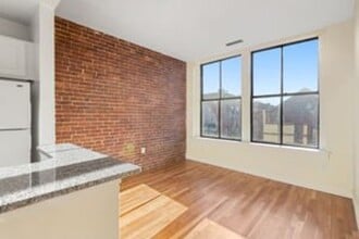 105-107-107 Washington St in Haverhill, MA - Building Photo - Building Photo