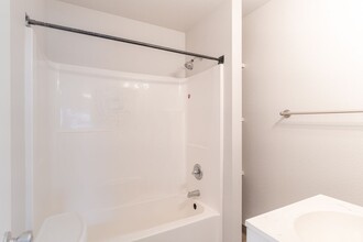 331 Malaga Ave in Wenatchee, WA - Building Photo - Building Photo