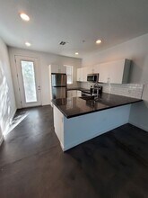 935 W Highland Ave-Unit -2 in Phoenix, AZ - Building Photo - Building Photo