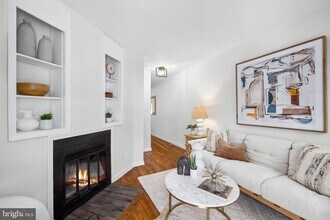 615 14th Pl NE in Washington, DC - Building Photo - Building Photo
