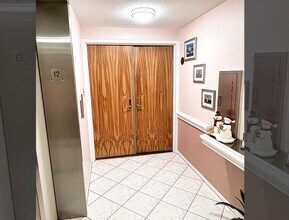 8750 S Ocean Dr in Jensen Beach, FL - Building Photo - Building Photo